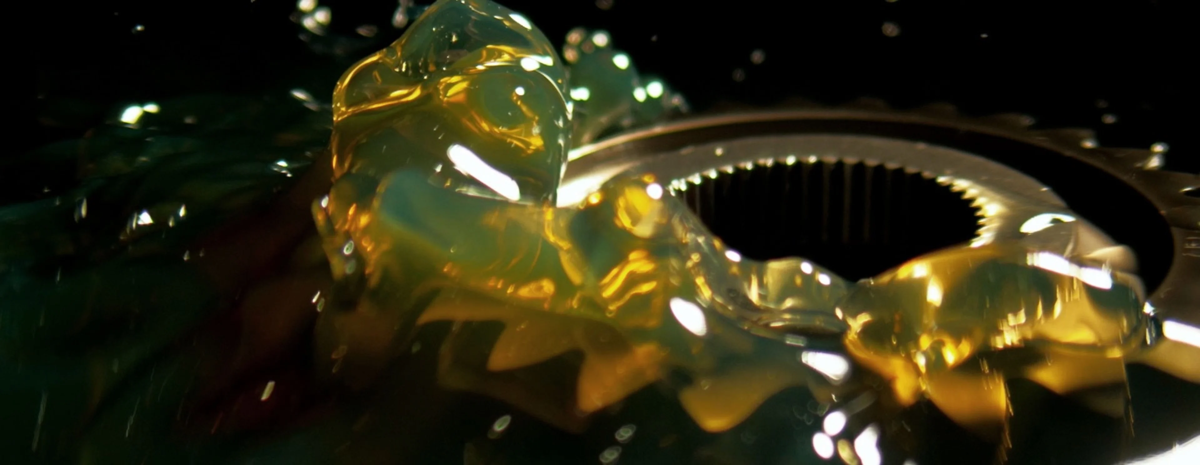 How do fuels & lubricants enhance F1 performance?