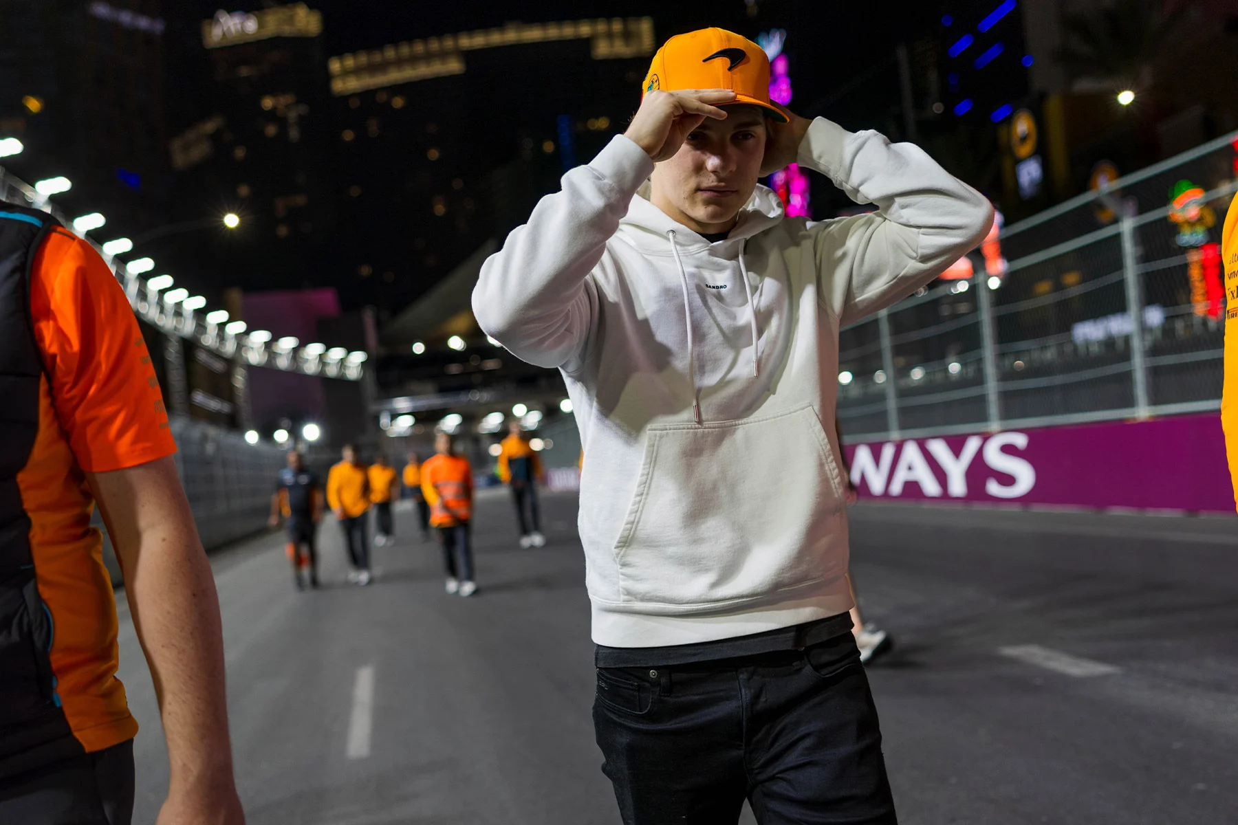 Formula-1 - 2023 - Las-vegas-grand-prix - Las-vegas-shows-that-f1-and-popular-culture-are-influencing-each-other-more-than-ever - Painting Las Vegas papaya   - 1