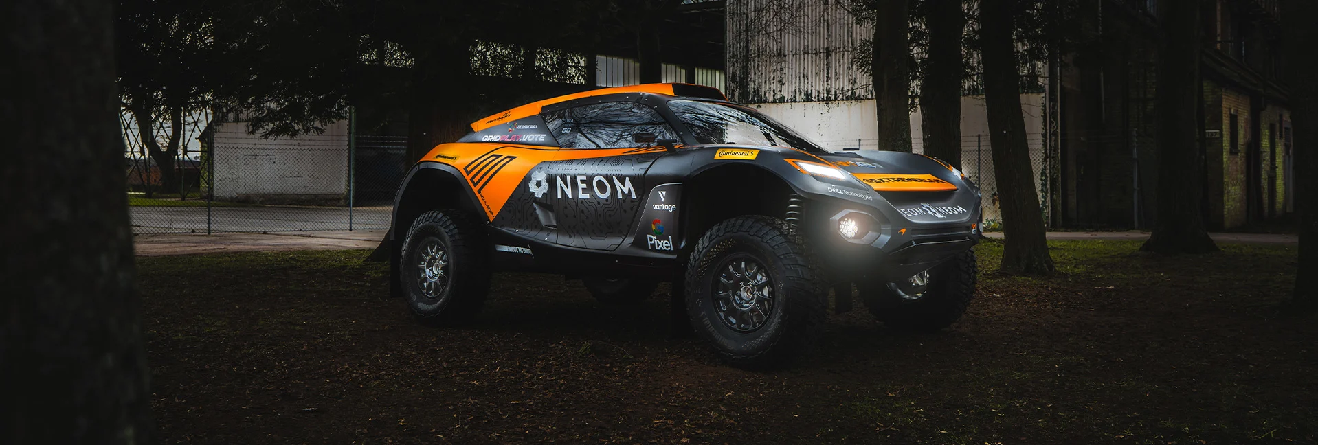 NEOM McLaren Extreme E Team reveal livery for the 2024 Extreme E Championship