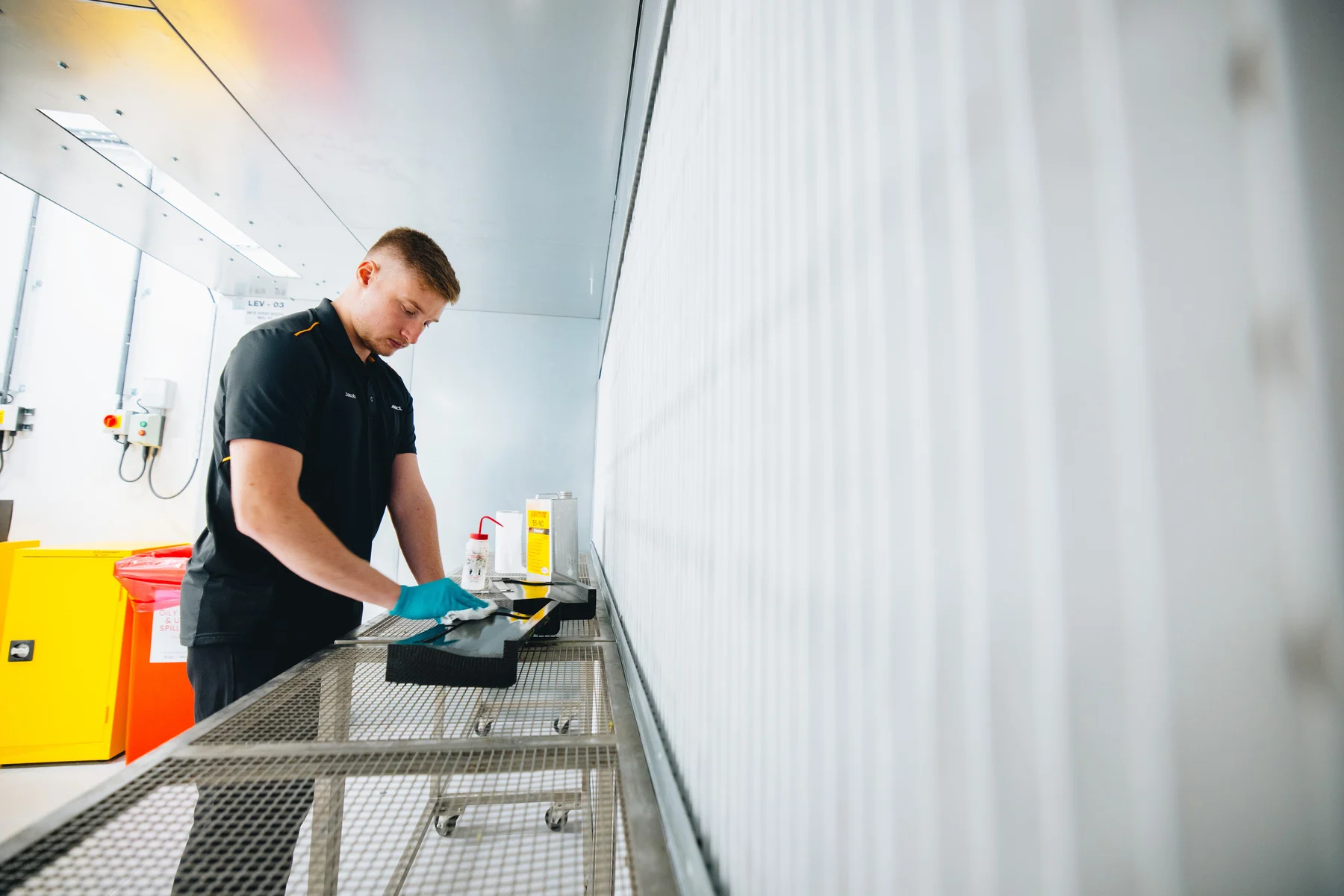 Formula-1 - 2023 - United-states-grand-prix - Strap-in-recycled-carbon-fibre-is-just-the-start - Recycled carbon fibre From the factory to the MCL60 - 6