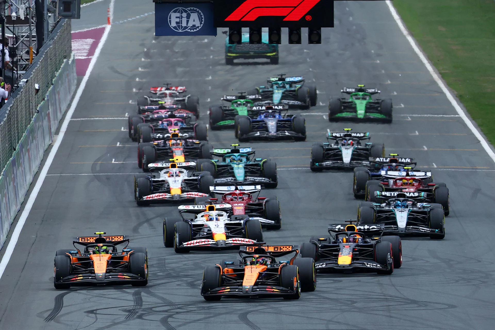 Formula-1 - 2025 - Dutch-grand-prix - Race-report - 2025 Dutch Grand Prix – McLaren Race Report "Today we experienced the two sides of motorsport" - 10