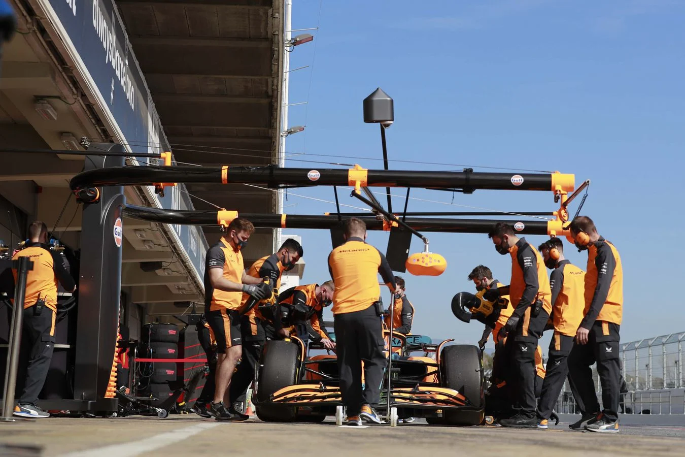 Formula-1 - 2022 - Pre-season-testing - Barcelona-test-day-2 - Barcelona pre-season test: Day 2 "We're learning more about this new car with each run" - 4