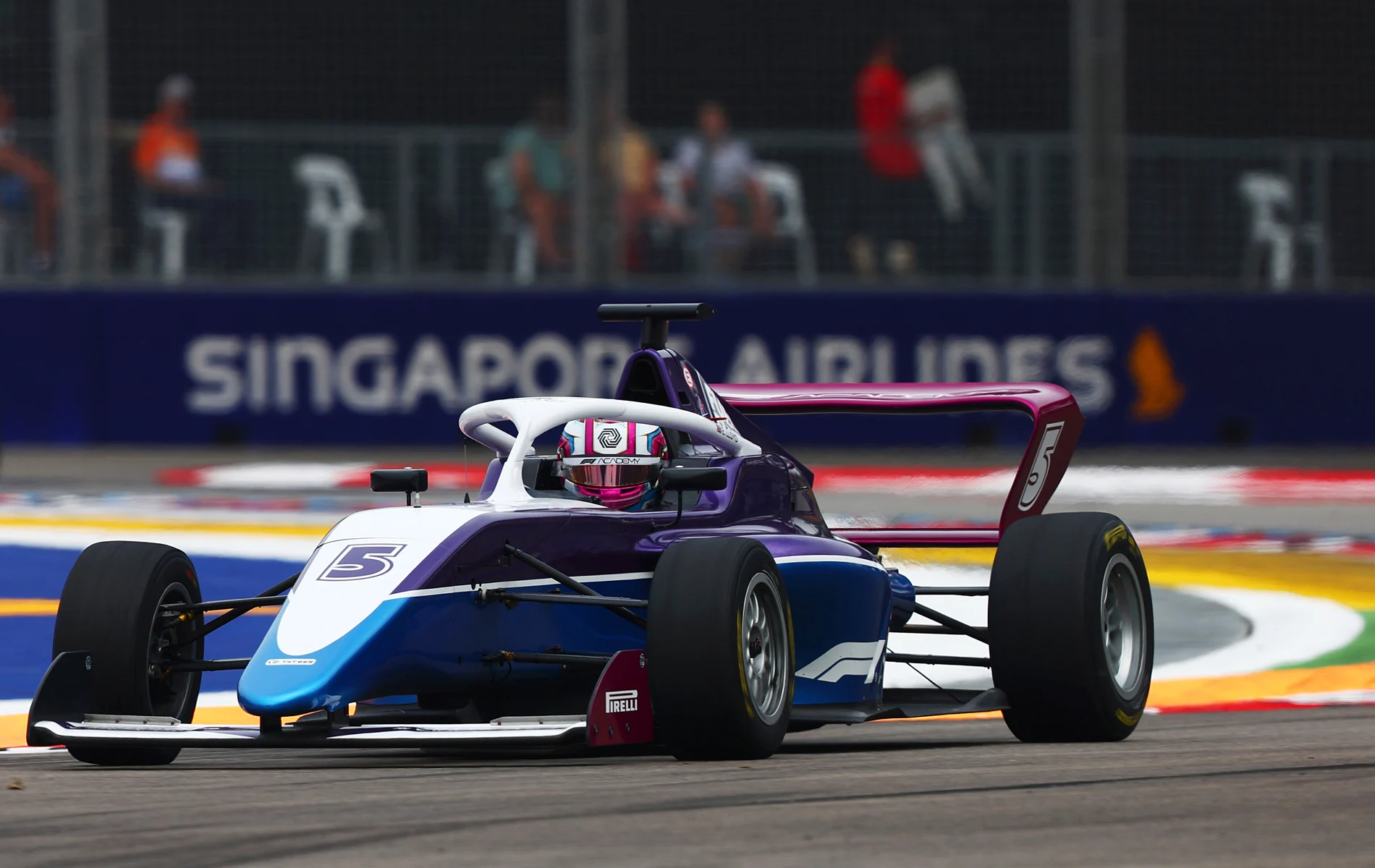 Formula-1 - 2025 - Ella-progression-after-f1-academy-debut