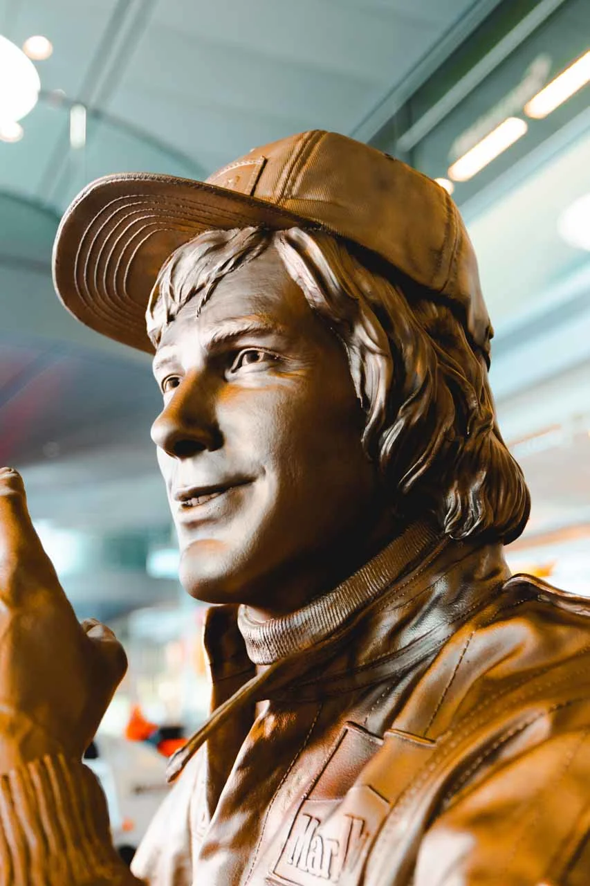 Heritage - Formula-1 - Drivers - James-hunt - What-was-james-hunt-really-like-away-from-the-track - Our tribute to James McLaren Technology Centre - 0