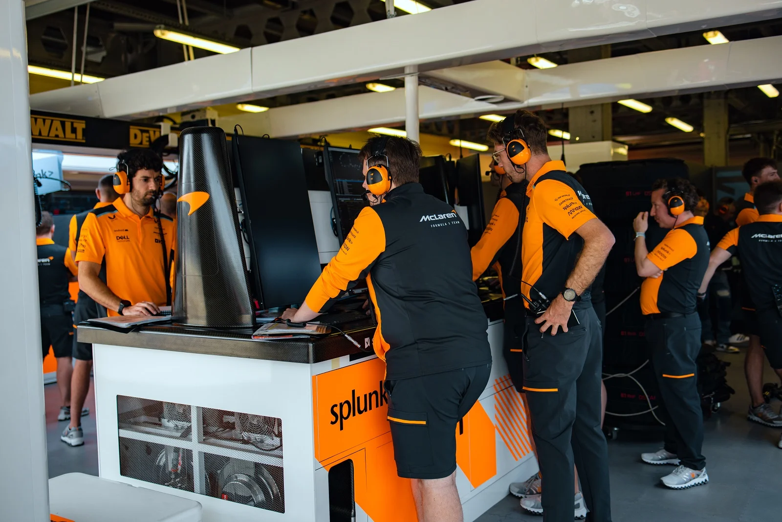 Formula-1 - 2023 - Miami-grand-prix - The-engineering-room