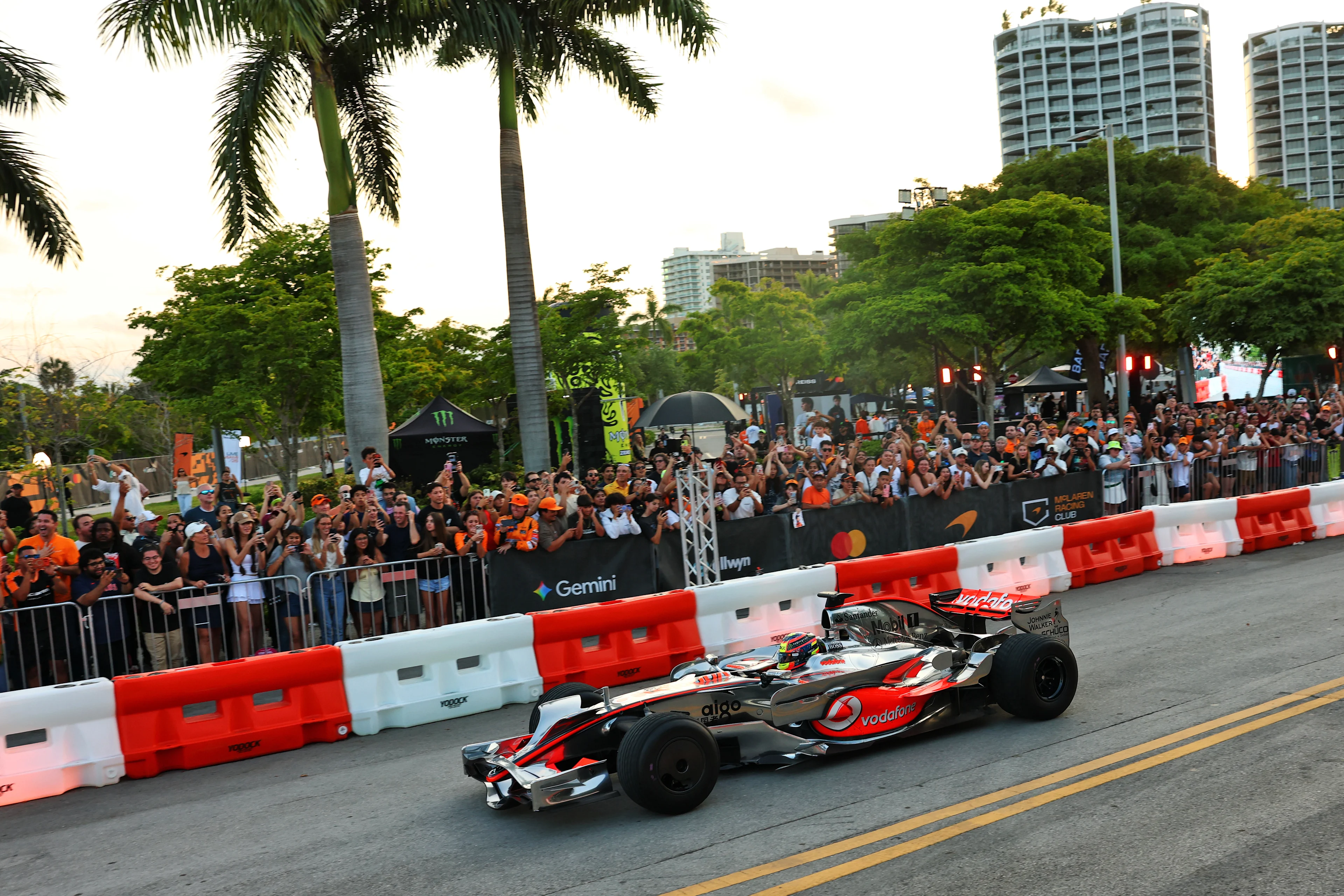 McLaren's Miami live 