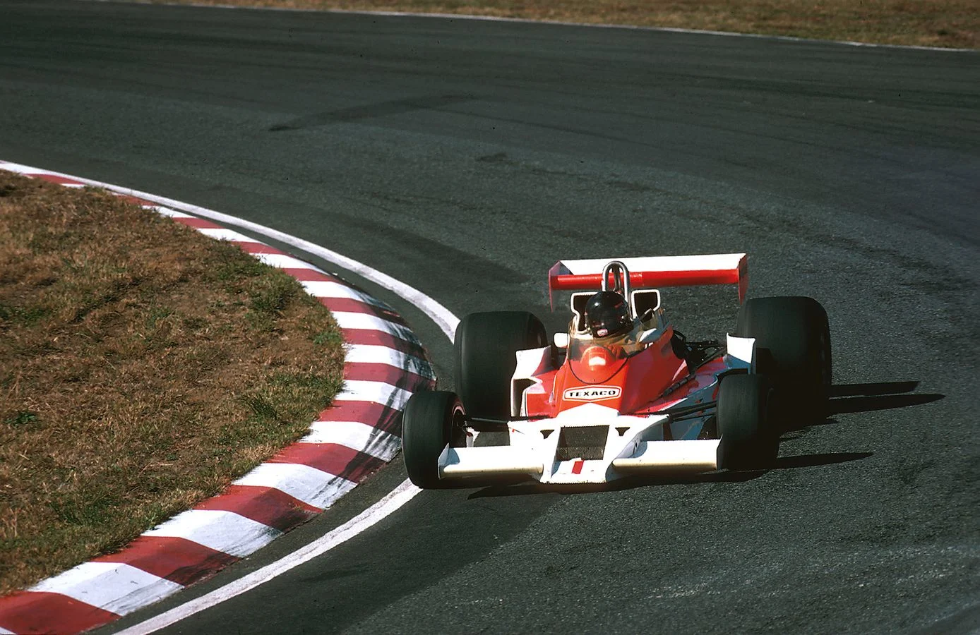 Heritage - Formula-1 - Cars - 1977-formula-1-mclaren-m26 - Overlooked-mclaren-m26
