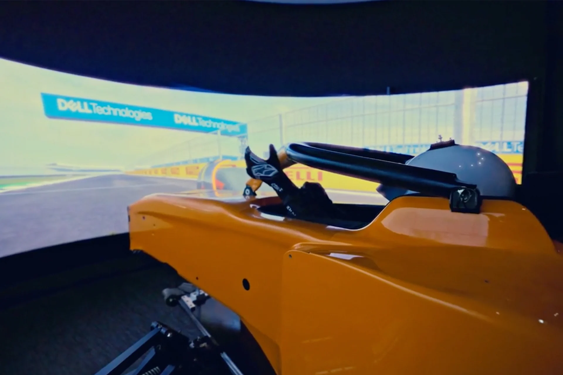Part IV: When Lando and Oscar jump out of the car at the track, Will Stevens jumps into the sim at the MTC