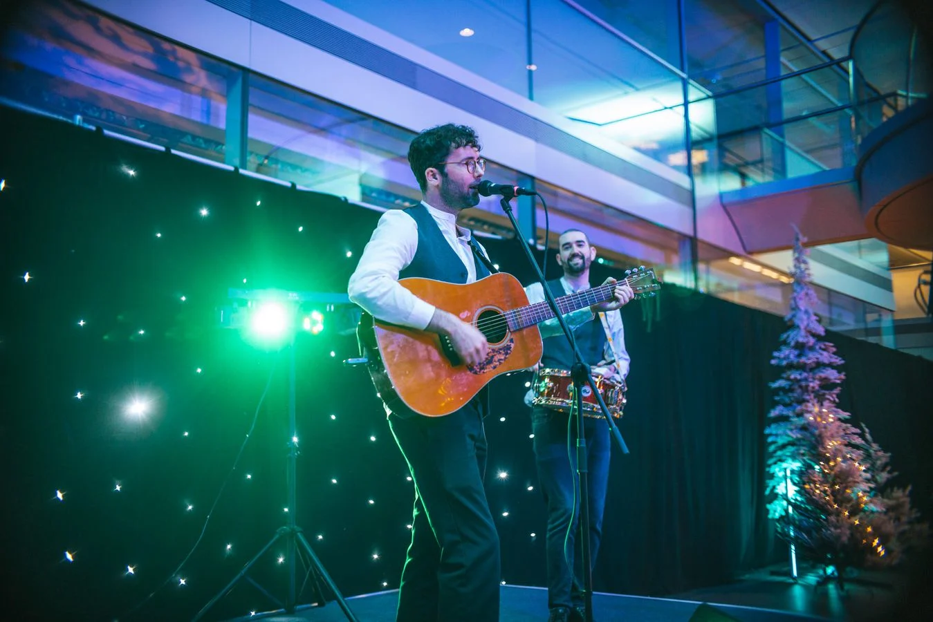 Latest-news - Mclarenracing - Article - Christmas-mtc-party-2022-app - Christmas at MTC ?✨  - 3