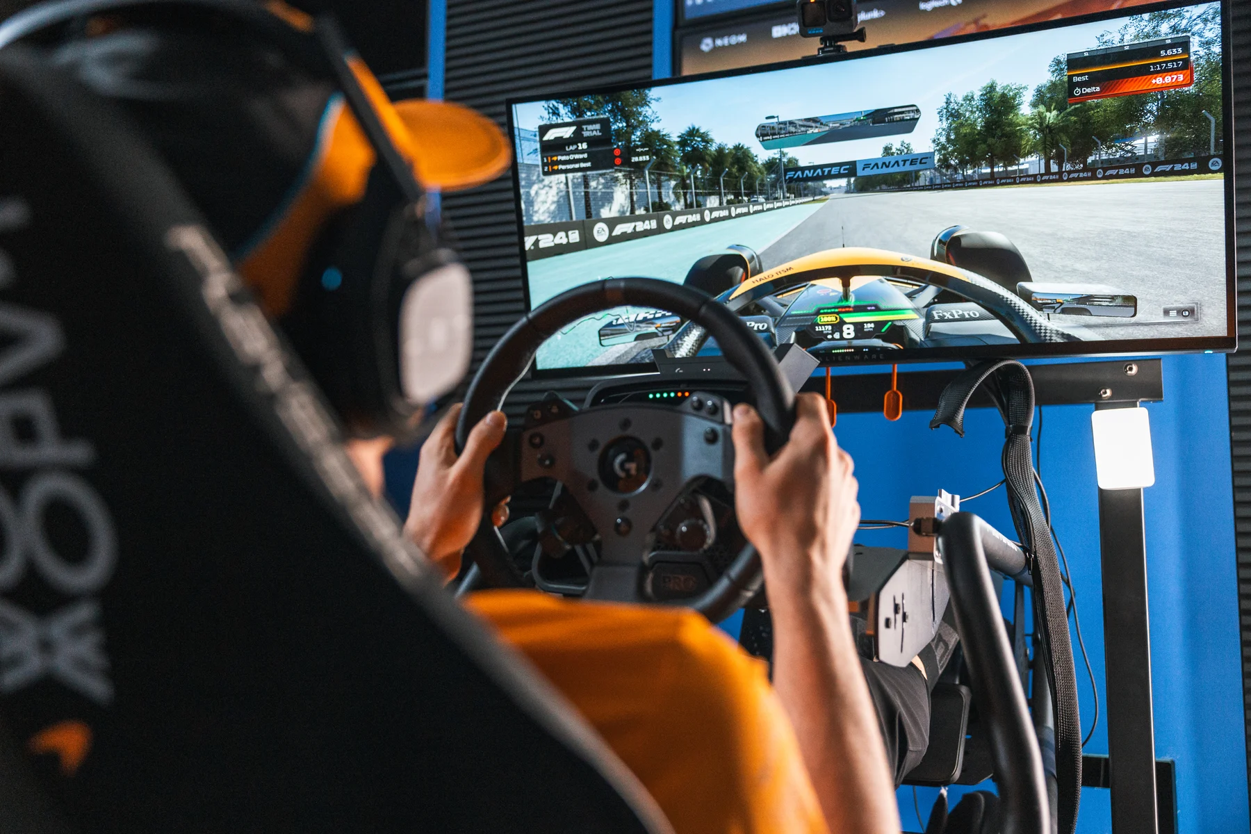 Formula-1 - 2024 - Mexico-city-grand-prix - Pato-on-his-evolving-reserve-role-as-he-prepares-for-special-drive-in-mexico-city - Pato O'Ward's Visit to the UK - 2