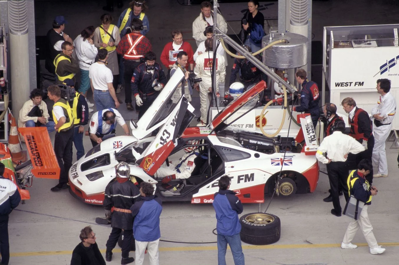 Latest-news - Mclarenracing - Article - Mclaren-le-mans-2248036 - McLaren at Le Mans Colourful shots from our endurance racing history - 1