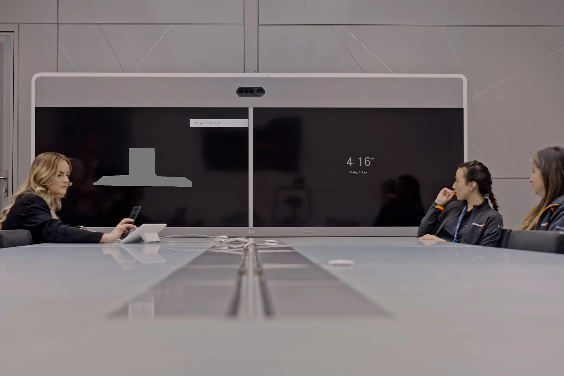 Partners - Dropbox - The-race-between-races-presented-by-dropbox - The race between races  - 4