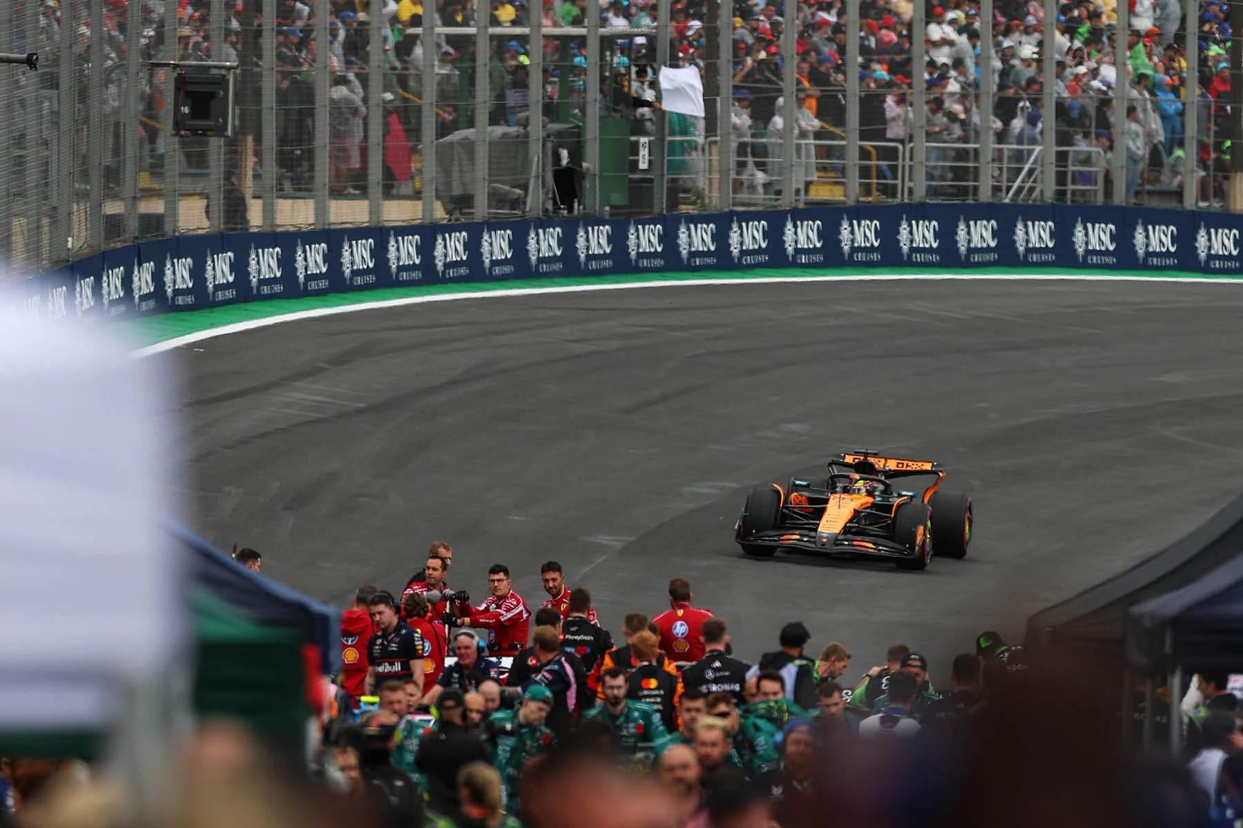 Formula-1 - 2025 - Sao-paulo-grand-prix - Race-report - 2025 São Paulo Grand Prix – McLaren Race report "This one was for one of my mentors, Gil, I hope he'd be very proud" - 11