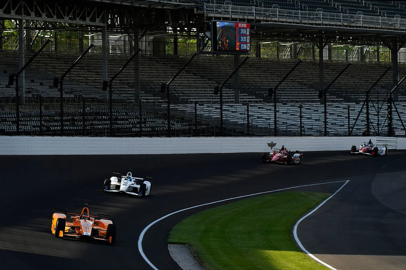 Video Poster - Indycar - 2017 - Day-2-indianapolis-500-qualifying-practice