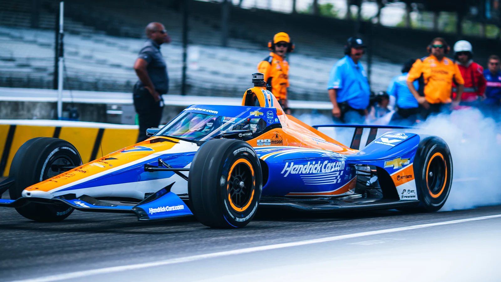 Indycar 2024 - Kyle Larson sets Rookie Indy 500 Qualifying Record, Wins Indy 500 Rookie of the Year Honors 