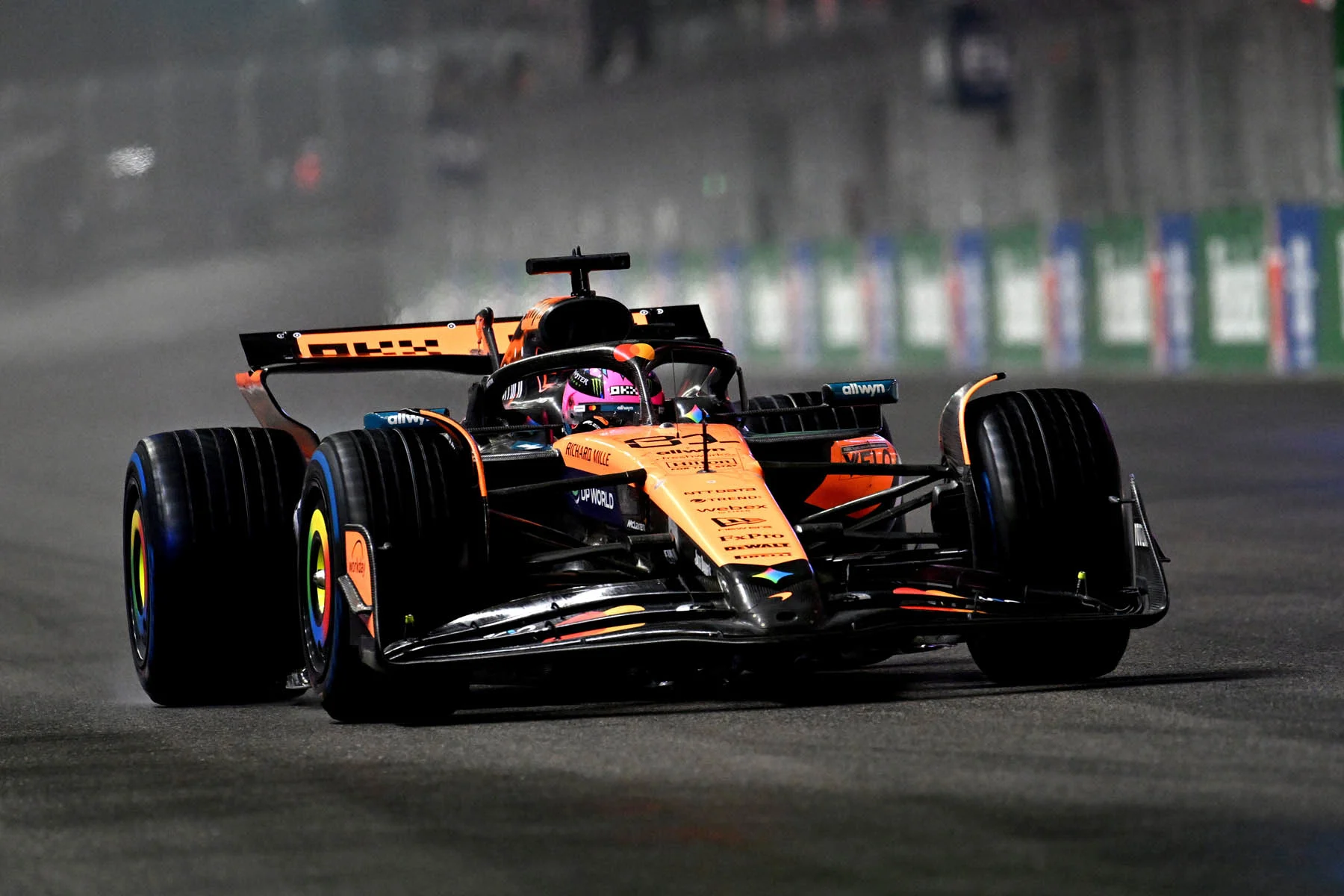 Formula-1 - 2025 - Las-vegas-grand-prix - Qualifying-report - 2025 Las Vegas Grand Prix – McLaren Qualifying Report "Pole in such tricky conditions was definitely not easy, but that makes the result even better" - 6