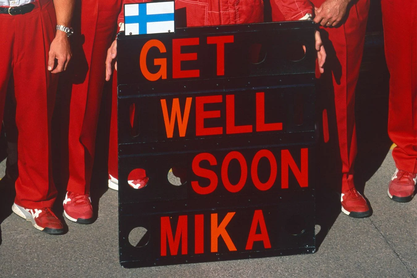 Heritage - Formula-1 - Drivers - Mika-hakkinen - Mika-scratches-7-year-itch-2377465