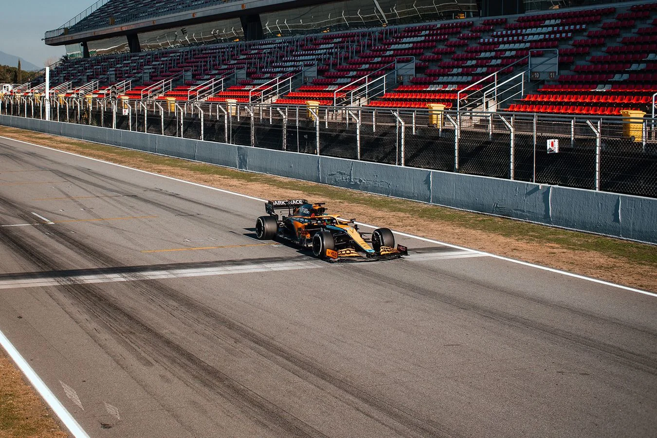 Formula-1 - 2023 - Car-launch - Lando-and-oscar-ready-to-go-after-mcl35m-tests