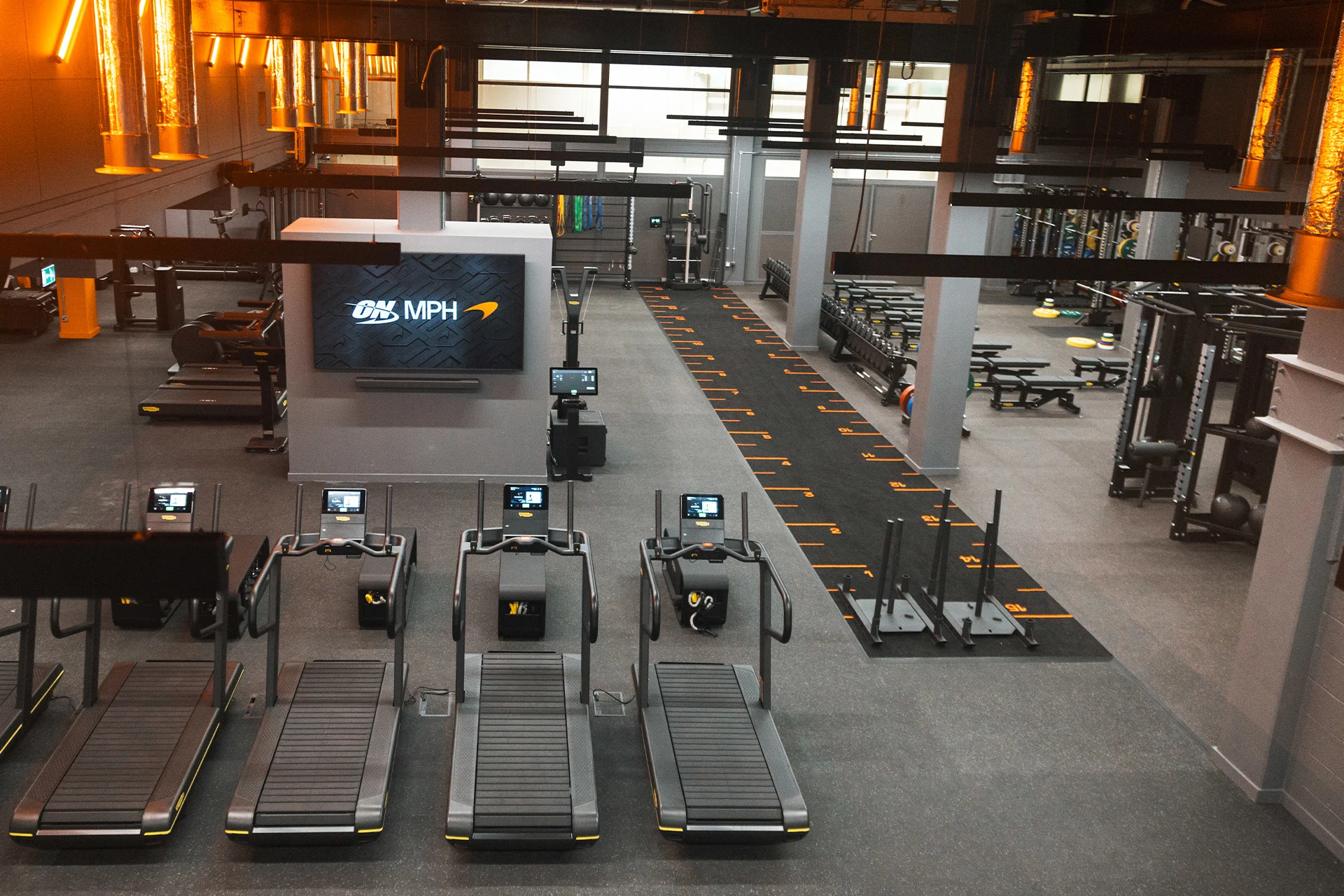 Formula-1 - 2024 - Mclaren-racing-unveils-state-of-the-art-optimum-nutrition-mclaren-performance-hub