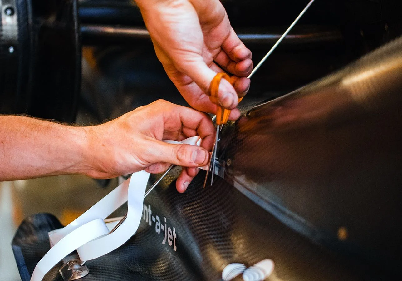 Latest-news - Mclarenracing - Article - 01-solutions-tape