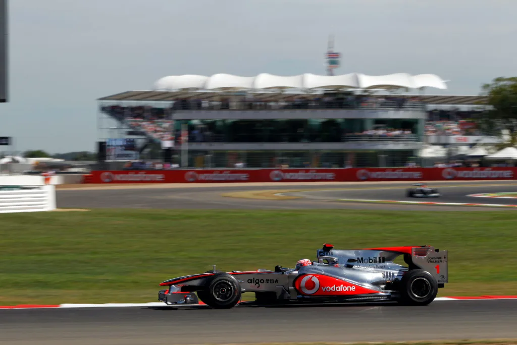 Formula-1 - 2023 - British-grand-prix - Guide-to-britain - Britain from the archives   - 4