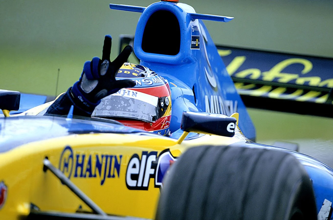 Heritage - Formula-1 - Drivers - Fernando-alonso - Fernando-double-world-champion