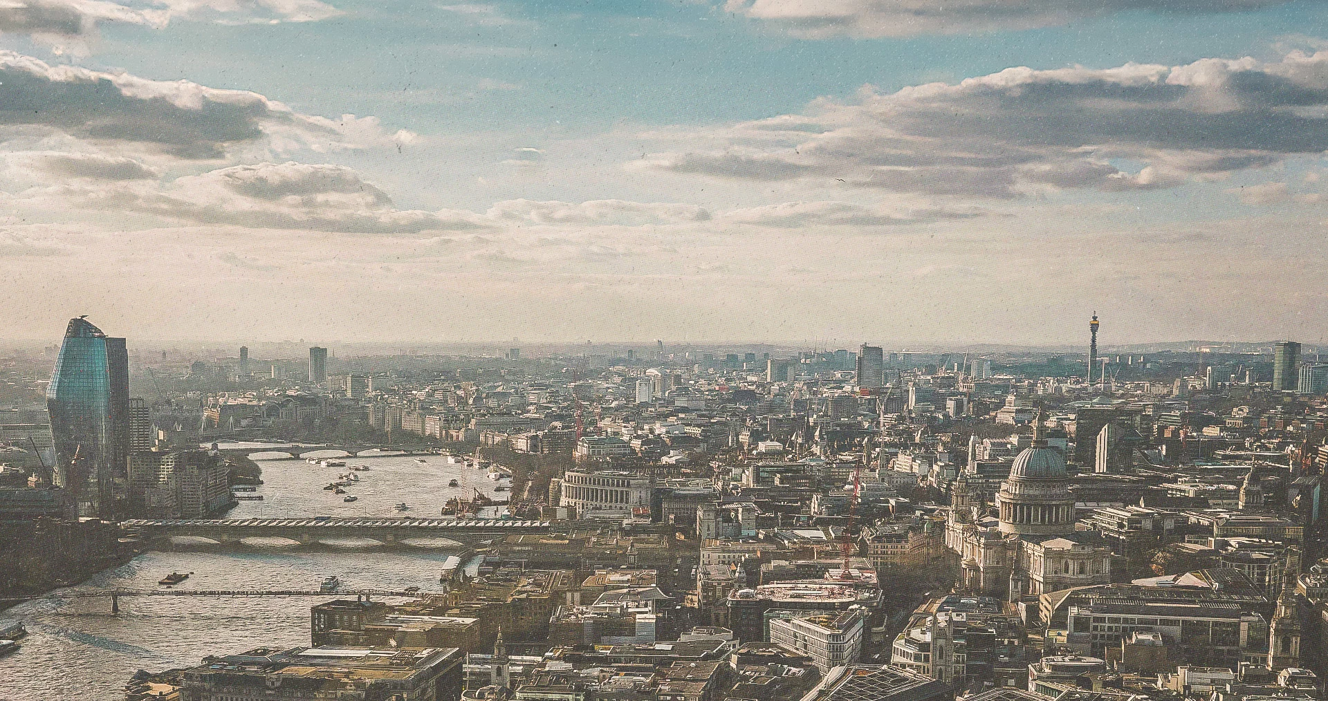 Formula-1 - 2025 - 2026-formula-1-calendar-announced Join us in London! 