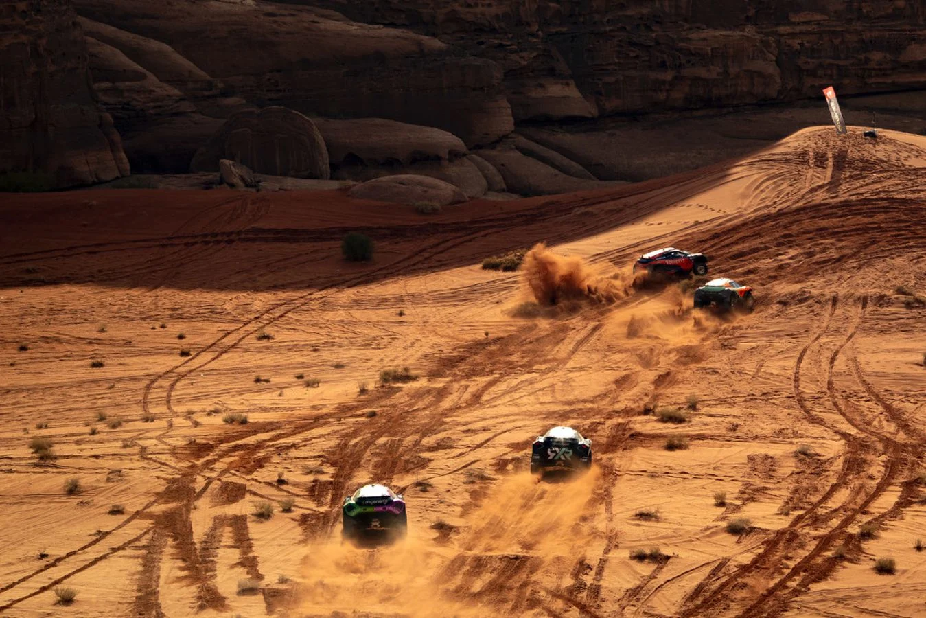 Extreme-e - Desert-x-prix-qualifying - Desert X Prix: Qualifying The best shots from our day in the desert - 7