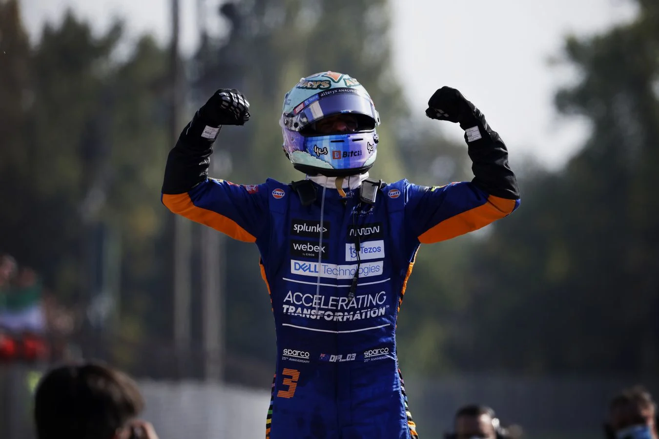 Latest-news - Mclarenracing - Article - Winning-feeling-italy-21 - That winning feeling Jubilant scenes at the 2021 Italian Grand Prix - 3