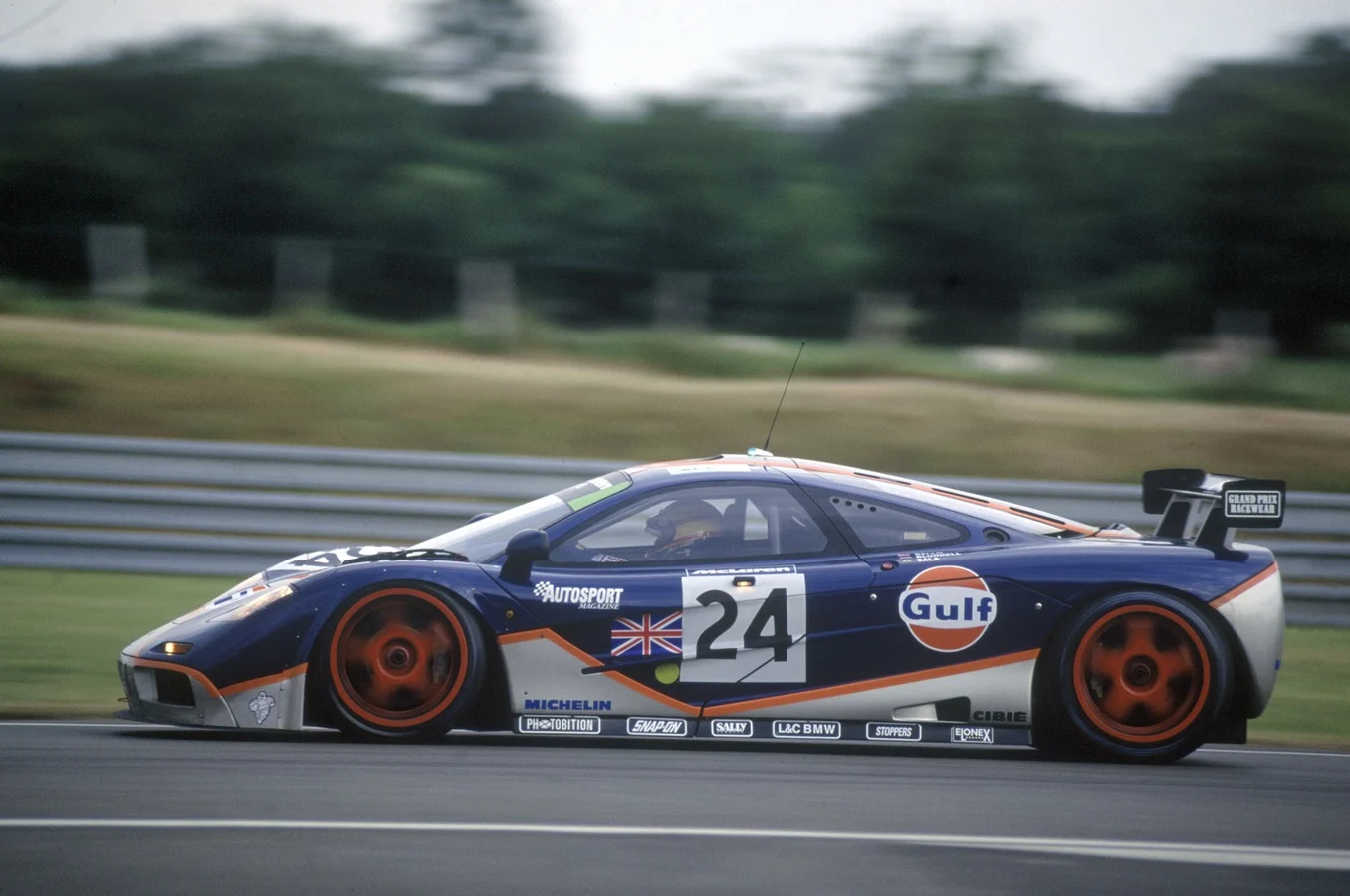 Heritage - Mclarens-first-le-mans-victory-20-years-on - McLaren's first Le Mans victory: 20 years on  - 8