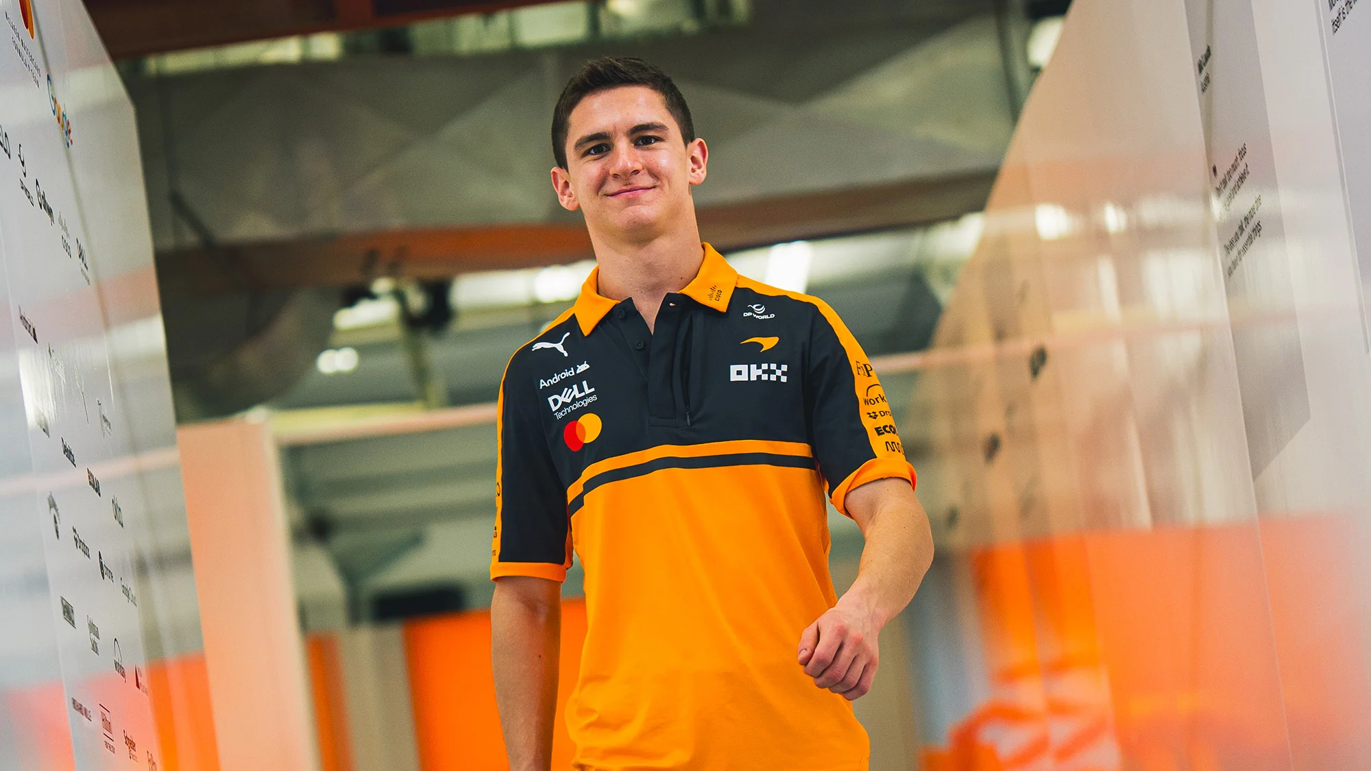 Leo Fornaroli in the McLaren F1 garage