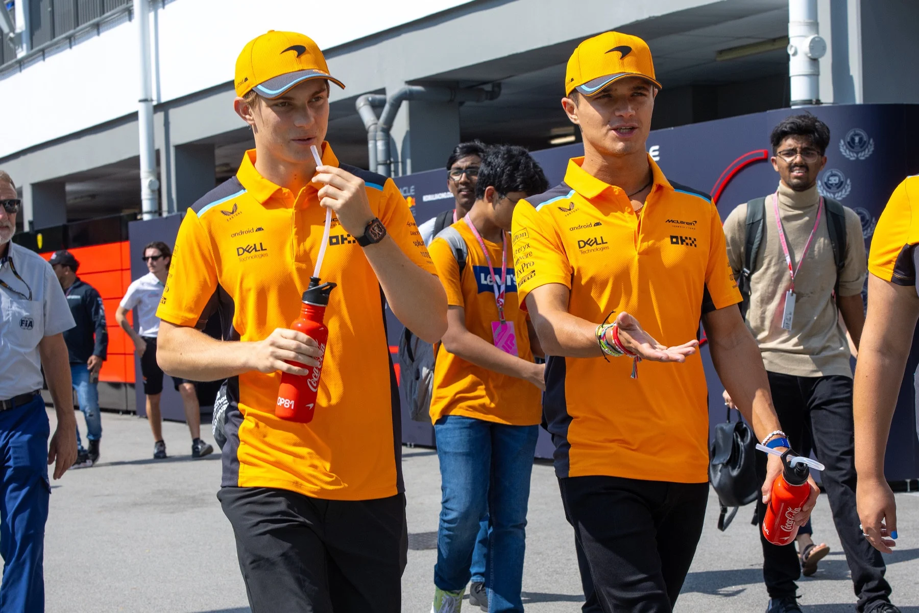 Formula-1 - 2023 - Singapore-grand-prix - The-engineering-room