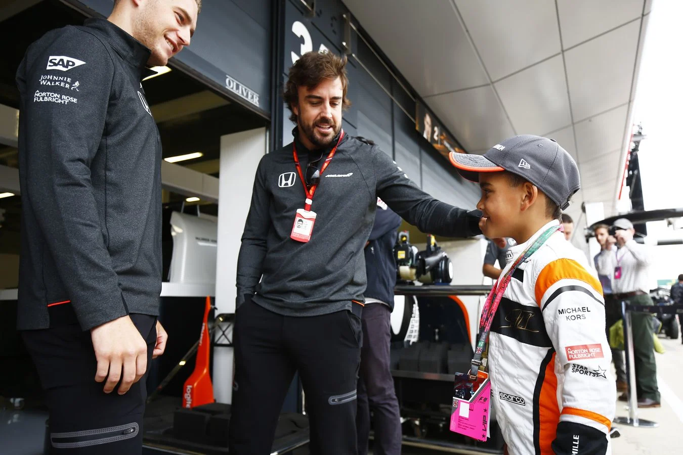 Partners - Hilton - Hilton-mascot-gets-down-to-business - Jude's mascot experience Our British GP mascot joined us at Silverstone for an amazing experience, thanks to Hilton - 5