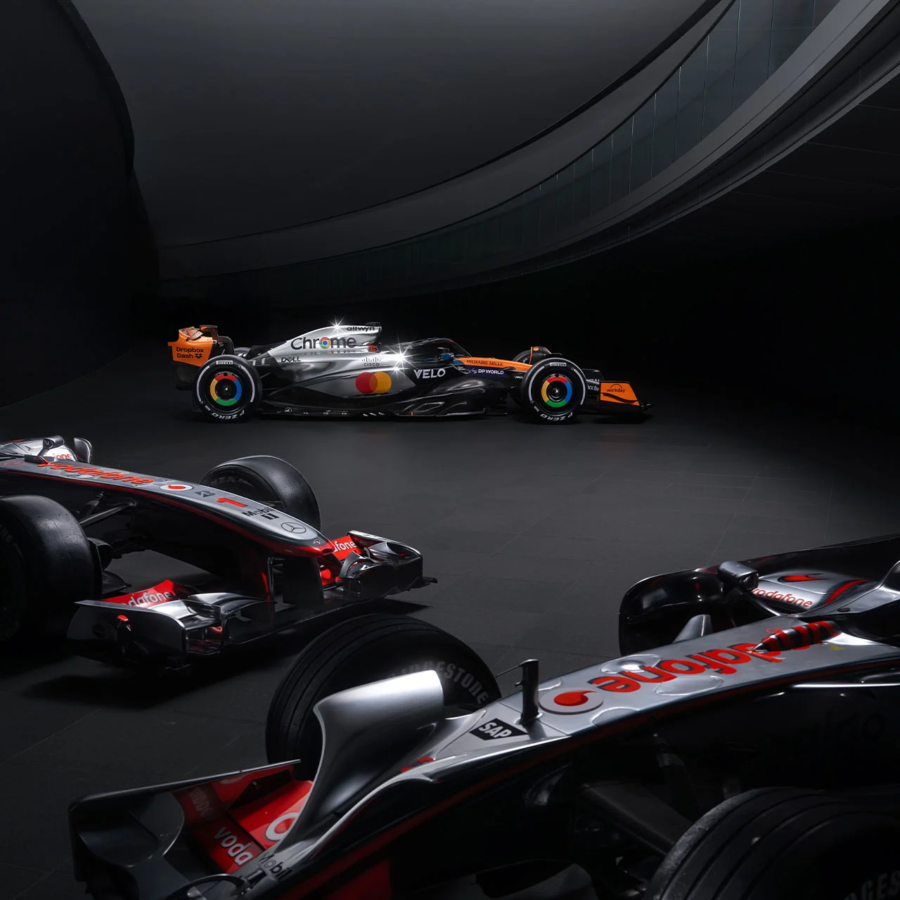 The livery was unveiled in front of a live audience of fans at McLaren Racing Live: London