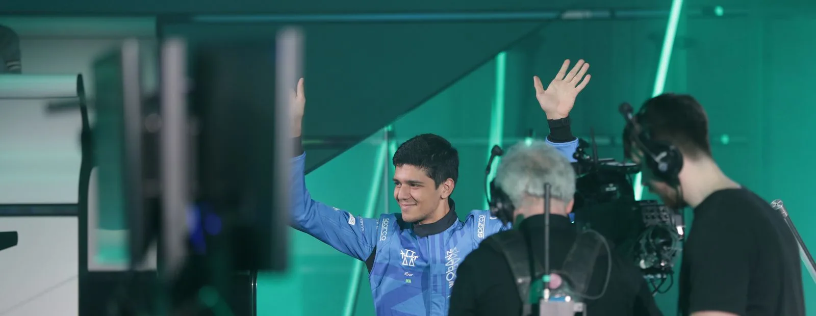 Igor Fraga checks in