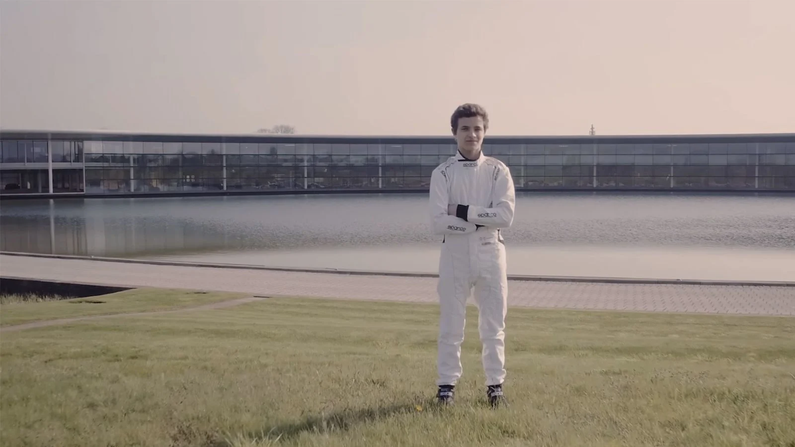 Video Poster - Gaming - Worlds-fastest-gamer - 2017 - Lando-norris-virtual-racing