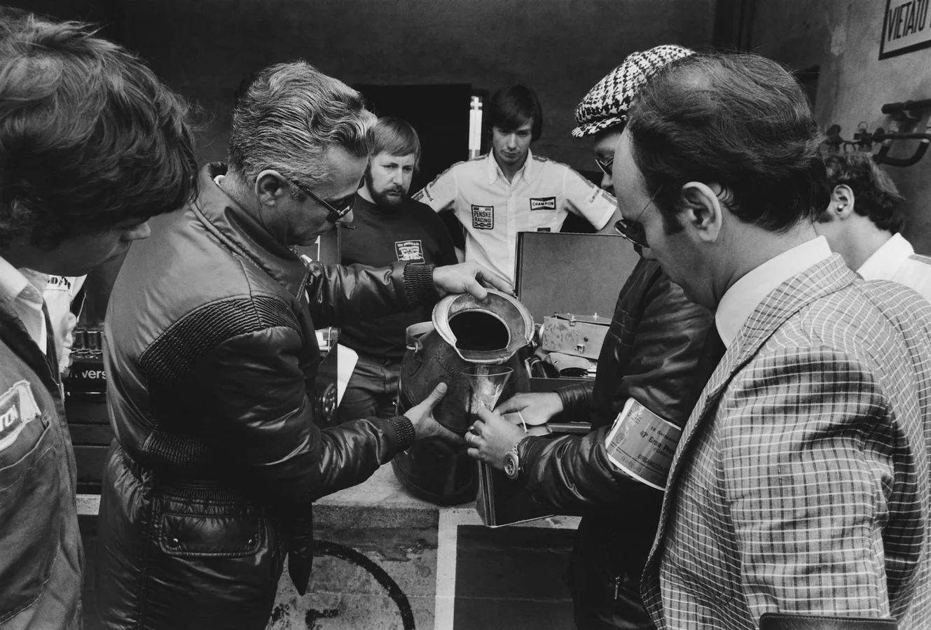 Heritage - Formula-1 - Drivers - James-hunt - Courting-controversy-james-1976-championship-part-3-2147776