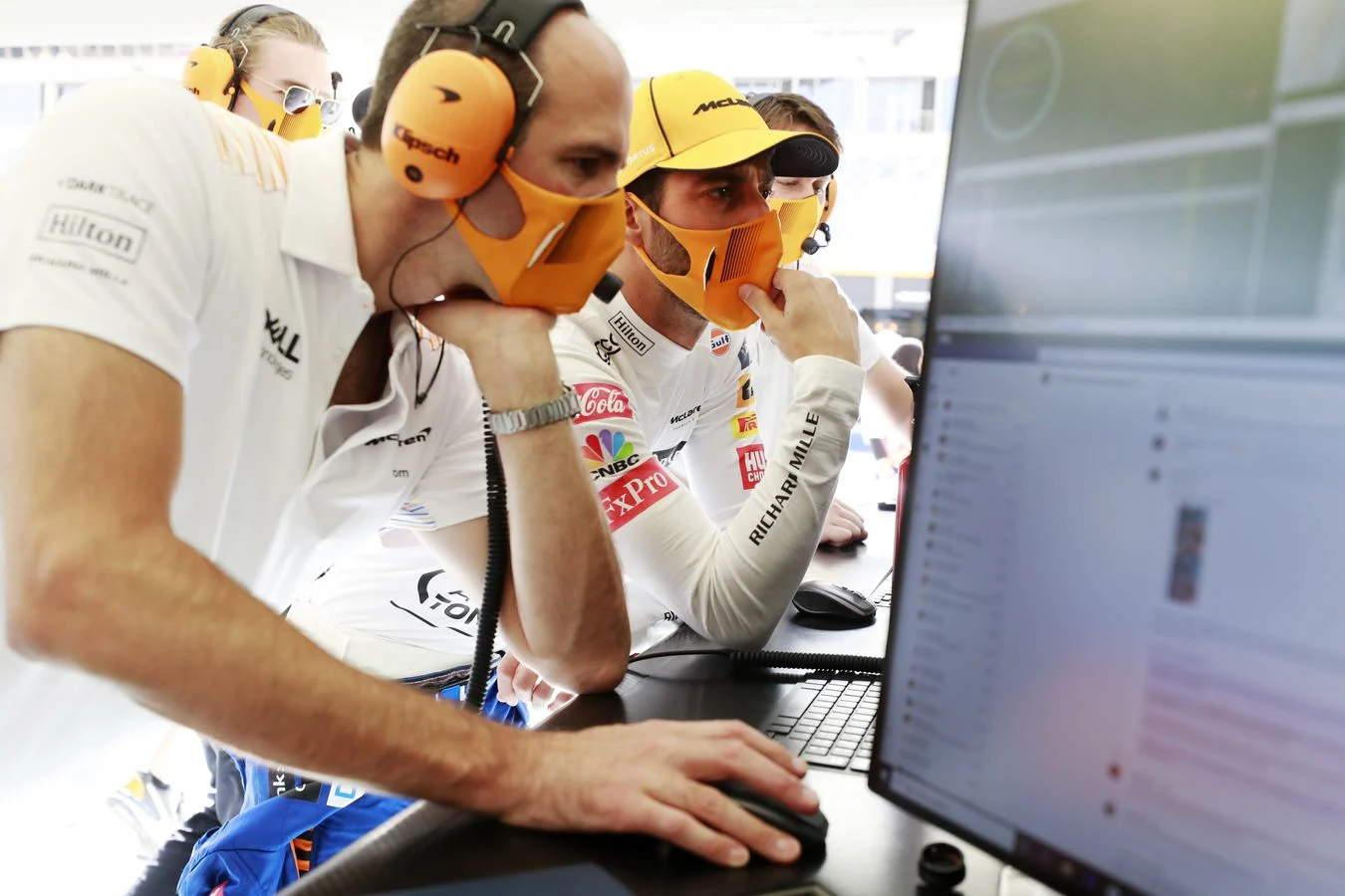 brxsaas:mclMediaFeatureFieldGroup-VAOhM 