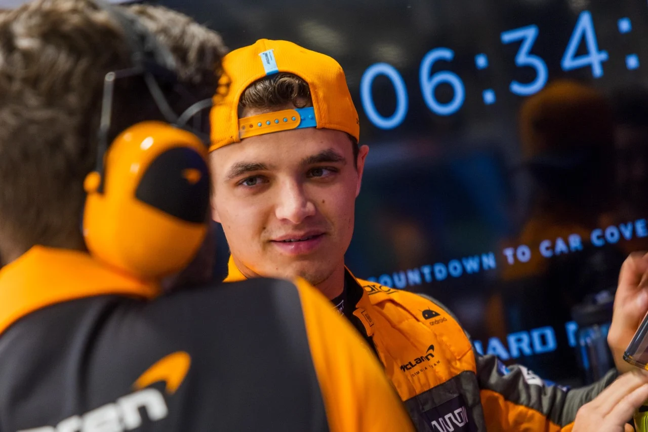 Descriptive Card - The engineering room 