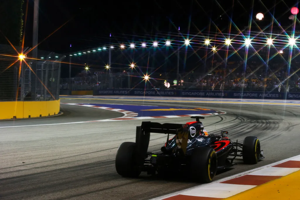 Formula-1 - 2023 - Singapore-grand-prix - Guide-to-singapore - Singapore from the archives   - 3