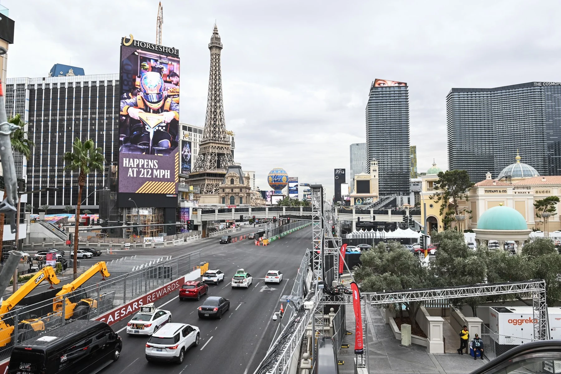 Formula-1 - 2024 - Transporting-f1-freight-more-sustainably-presented-by-dp-world - From Austin to Vegas with DP World - 3