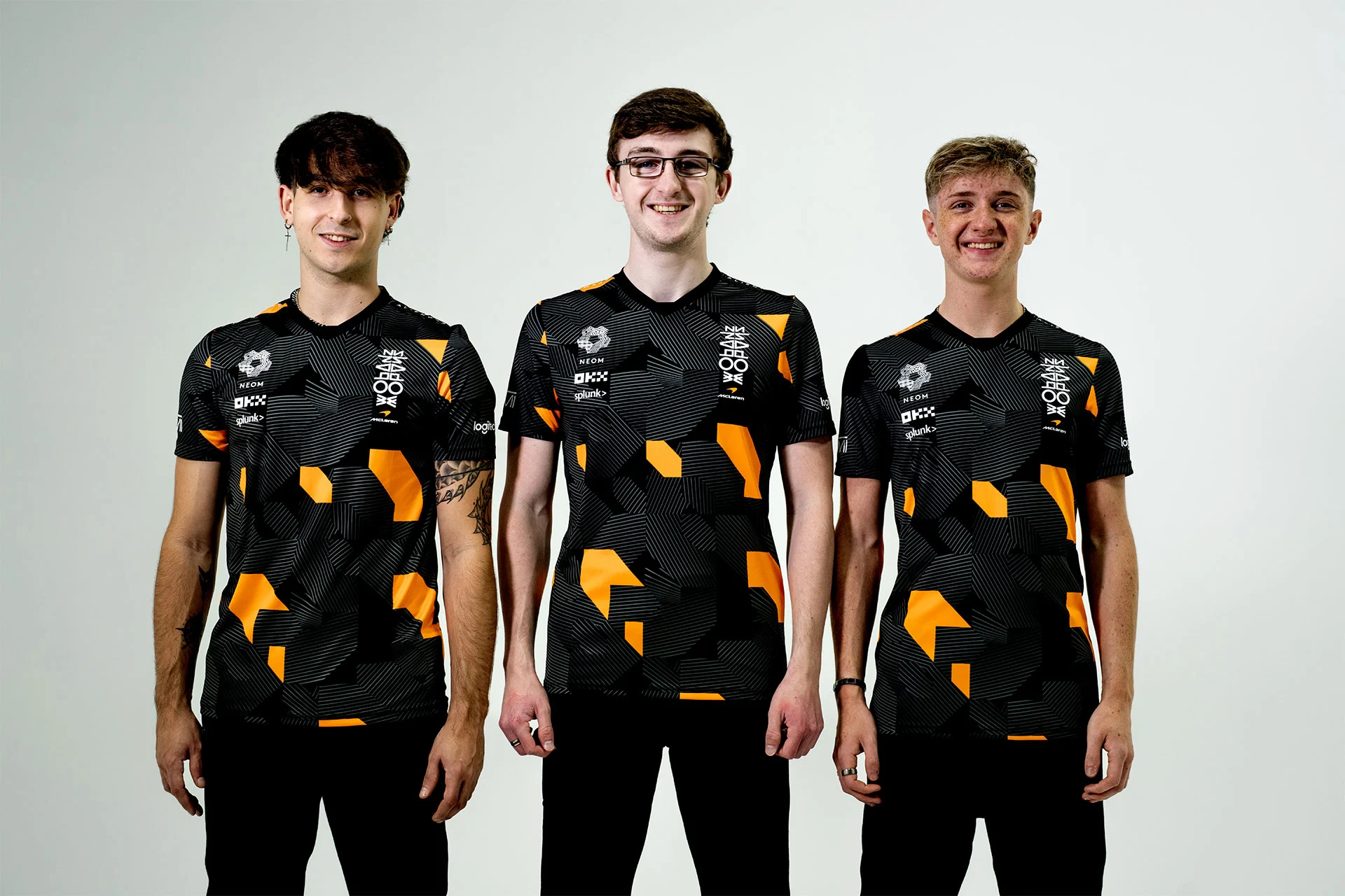 Gaming - 2023 - Mclaren-shadow-launch-new-f1-sim-racing-look-with-new-official-principal-partner-neom