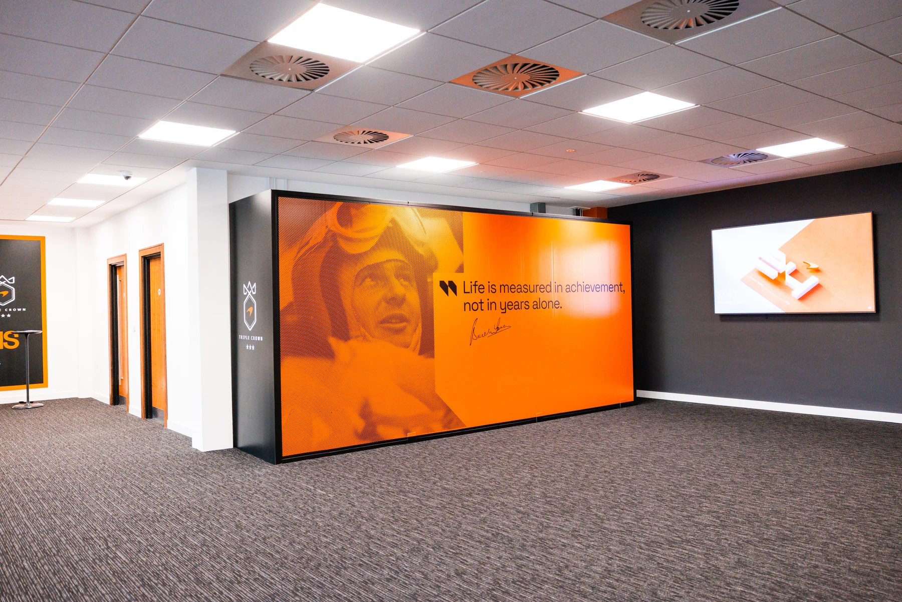 Formula-1 - 2025 - The-new-mclaren-racing-composite-factory - Inside the MRC  - 10