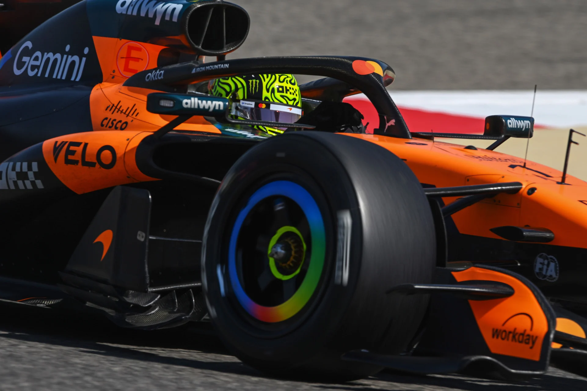 Tyre on MCL40