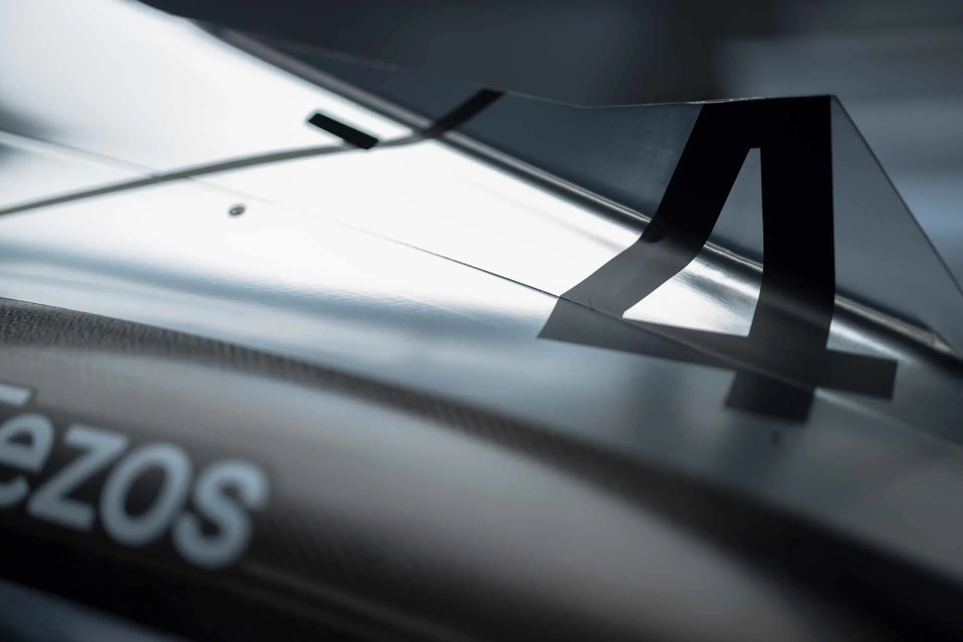 Formula-1 - 2023 - British-grand-prix - Mclaren-racing-and-google-unveil-chrome-throwback-livery-for-british-grand-prix - Up close and personal MCL60 - 1