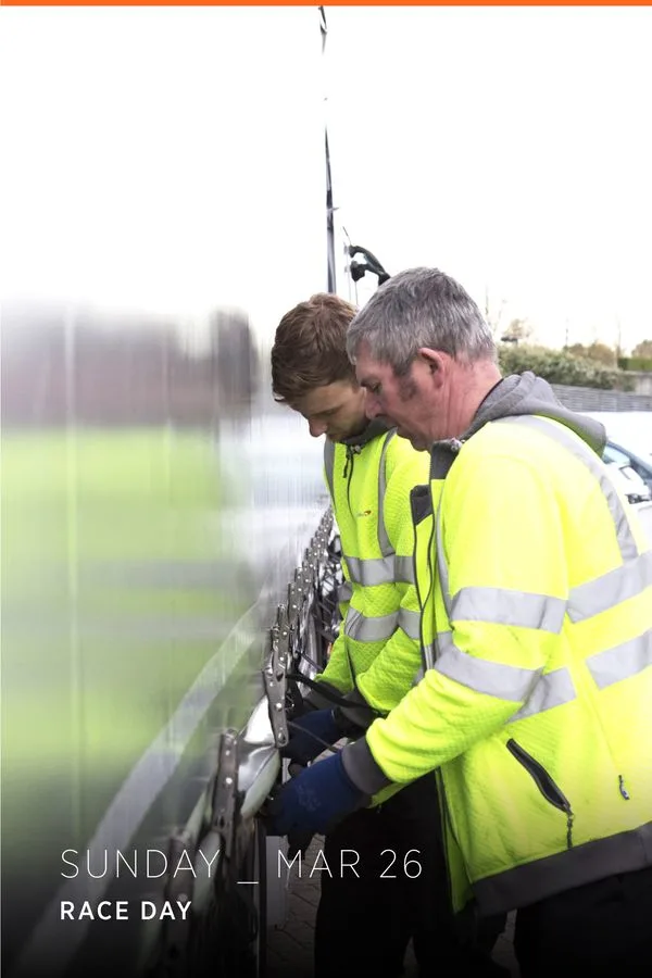 Team - Working-round-clock-3188787