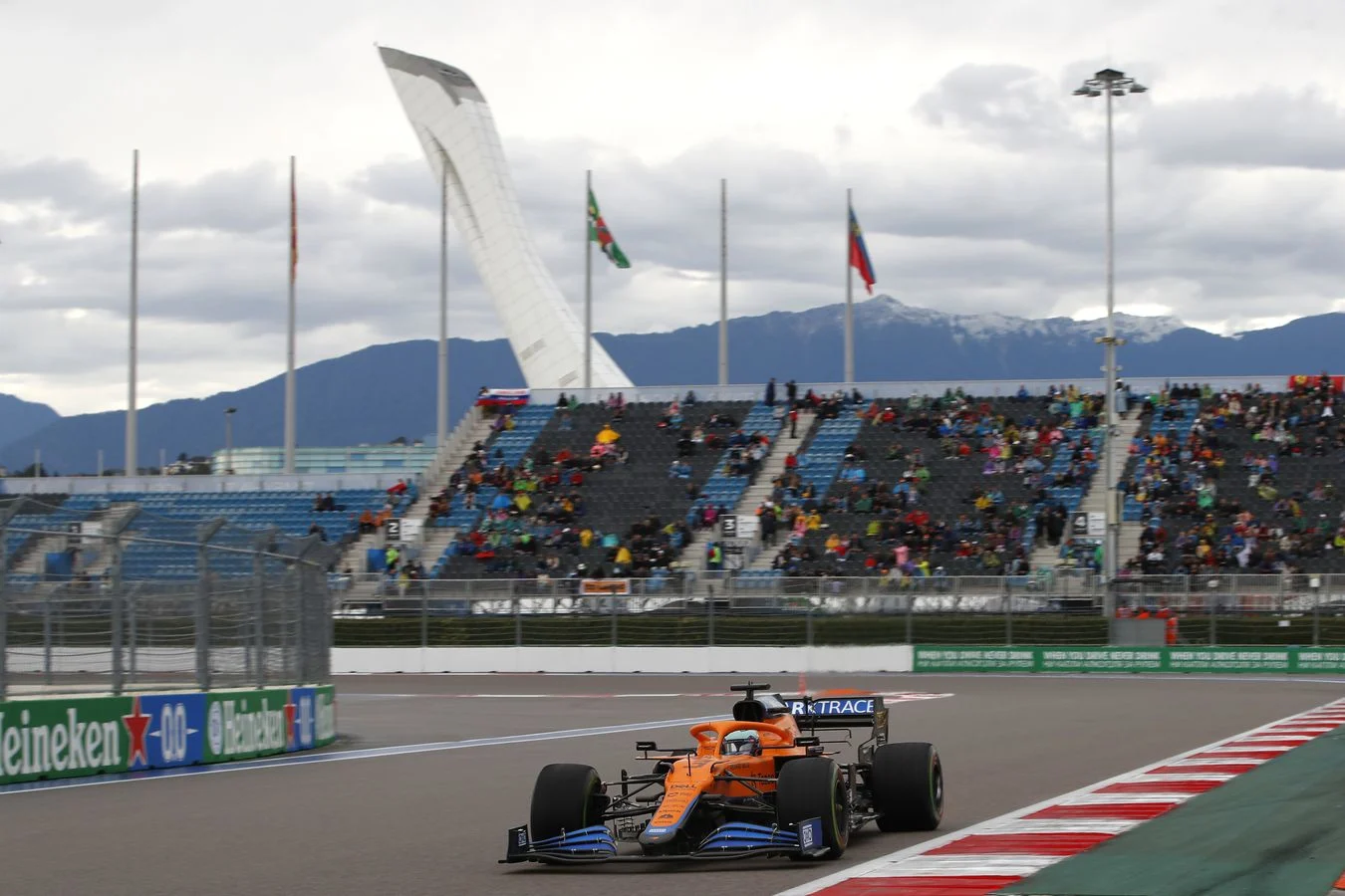 2021 Russian Grand Prix – Qualifying "We're dedicating pole position to Mansour Ojjeh" - 6