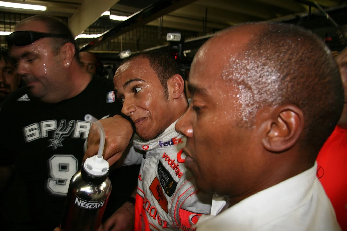 Team - F1-community-pays-tribute-tyler