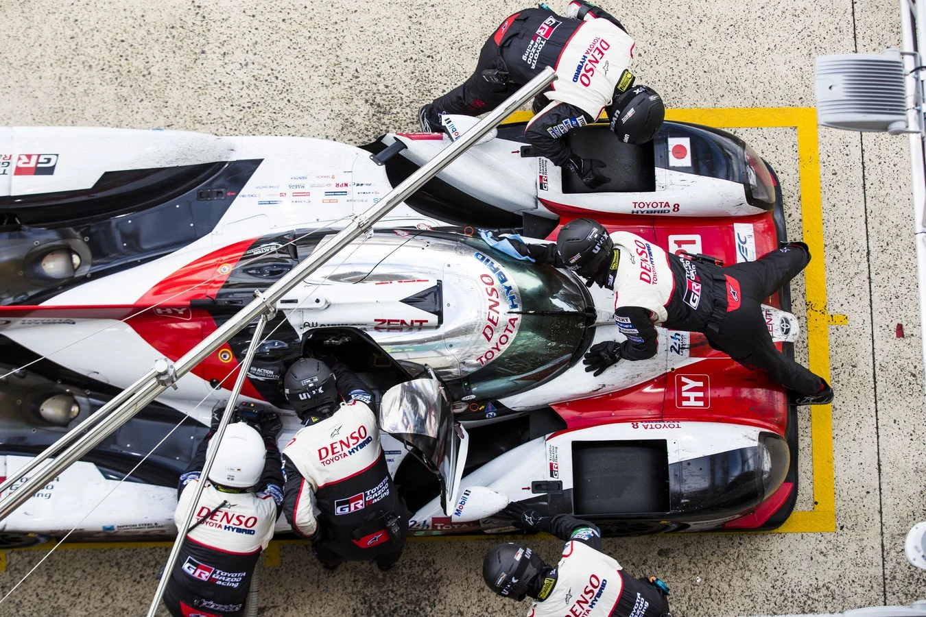 Heritage - Formula-1 - Drivers - Fernando-alonso - 24-hours-le-mans-victory - Fernando conquers Le Mans  "We wanted a one-two and we achieved that so I am very happy" - 3