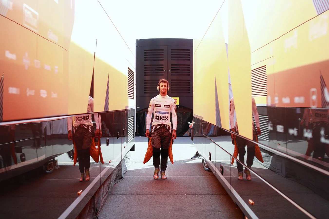 Formula-1 - 2022 - Dutch-grand-prix - 2022-dutch-grand-prix-free-practice - 2022 Dutch Grand Prix  – Free Practice "I think it was a good day for the team and we'll just clean it up tonight" - 5